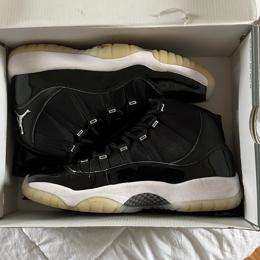 Air Jordan Retro 11 Jubilee